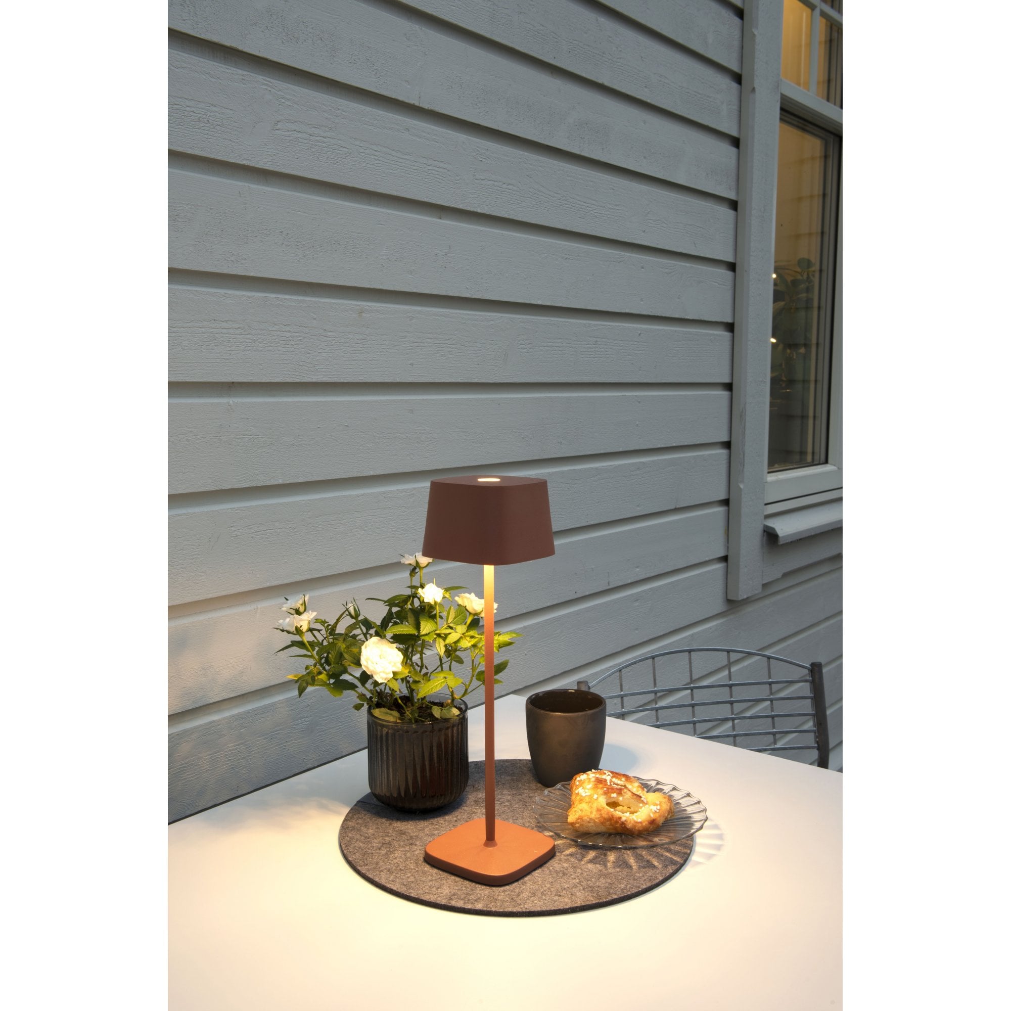 Konstsmide Capri LED Table Lamp with USB - Matt Terracotta