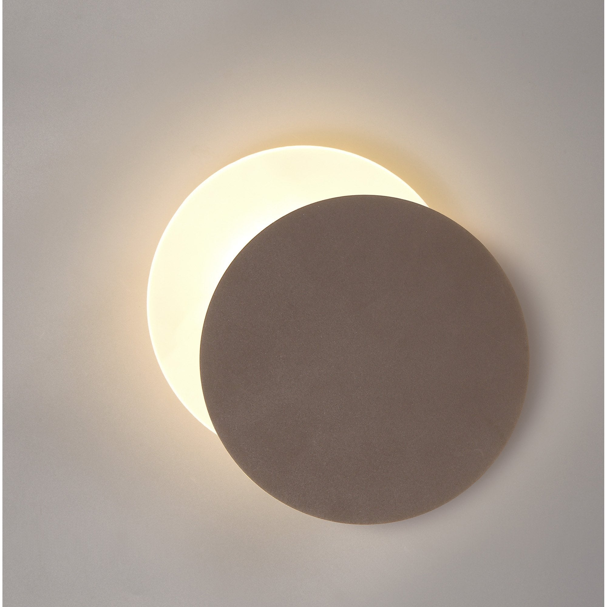 Fabula Kingsley Magnetic Base LED Wall Lamp - 20/19cm Round - Right Offset - Coffee & Acrylic Frosted Diffuser