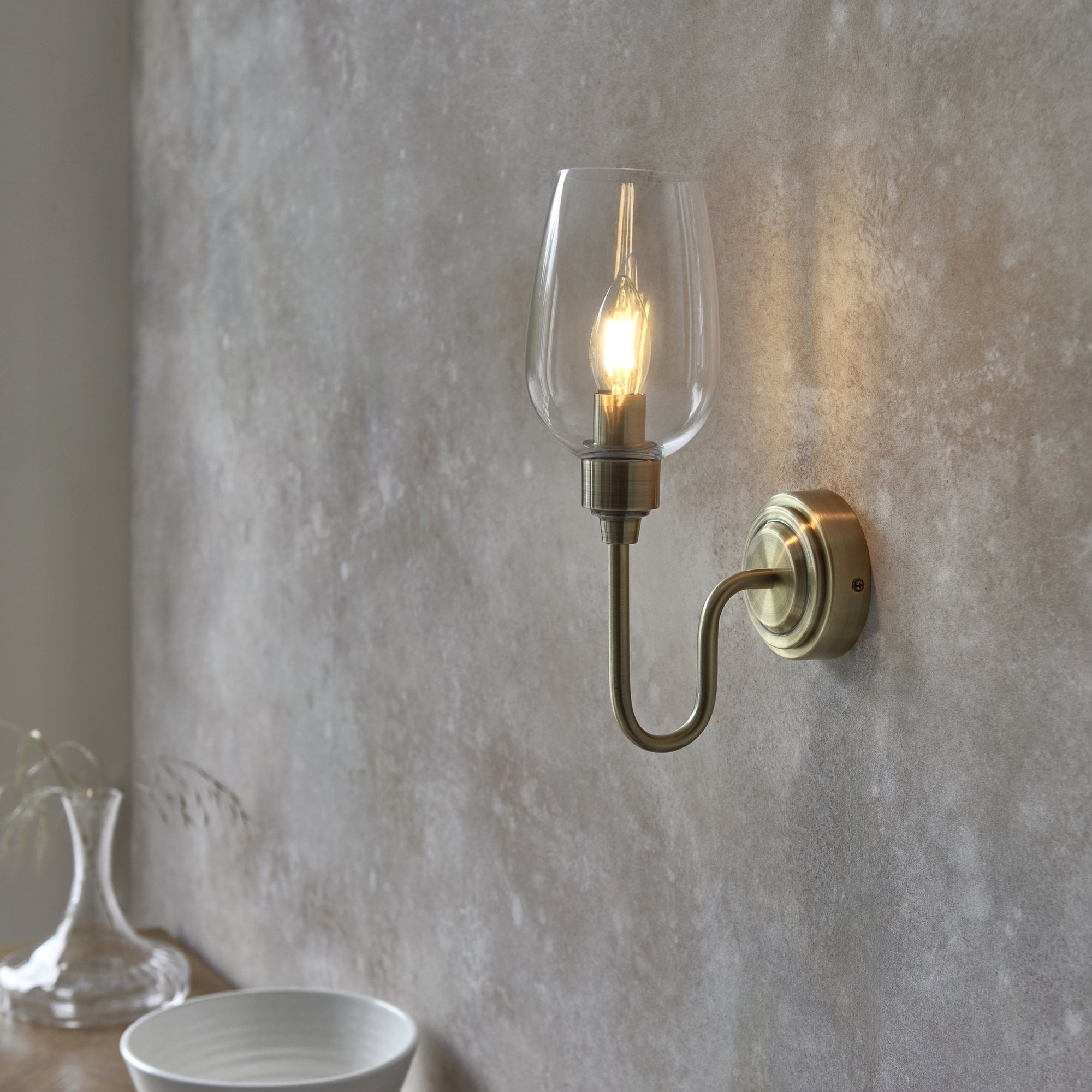 Utopia Walton Single Wall Light - Antique Brass Plate & Clear Glass
