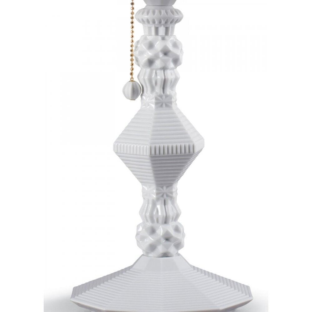 Lladro Belle De Nuit Table Lamp - White
