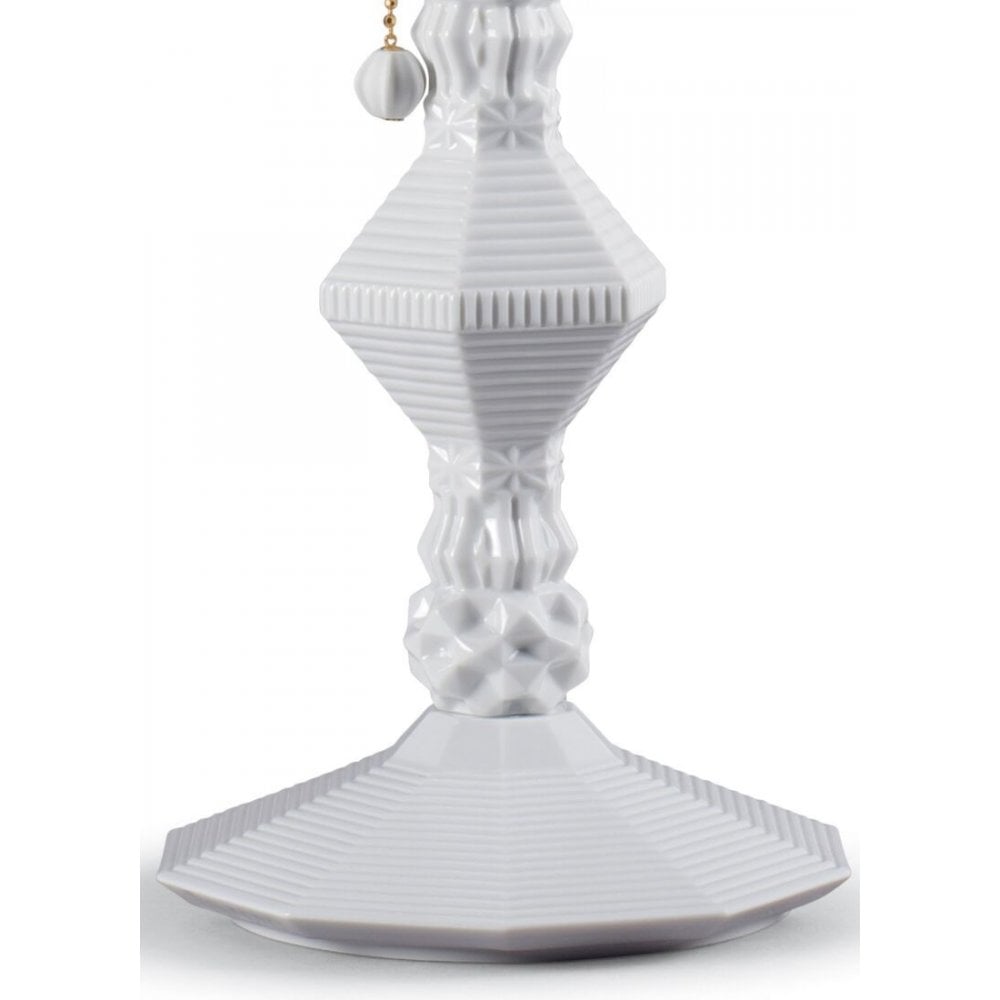Lladro Belle De Nuit Table Lamp - White