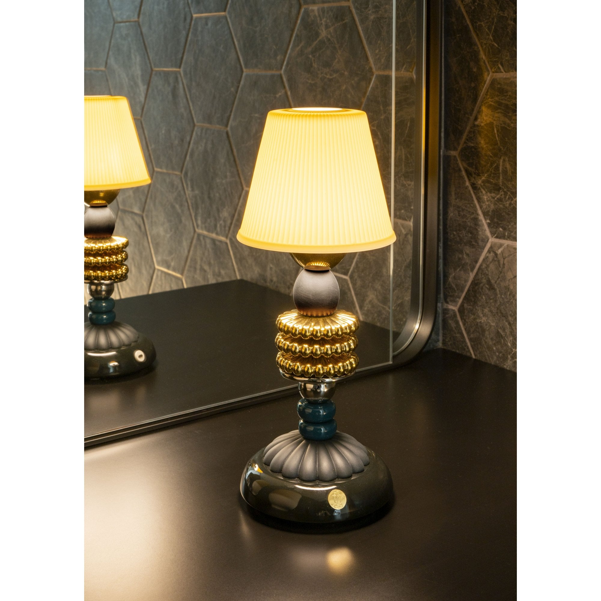 Lladro Firefly Wireless Table Lamp - Olga Hanono