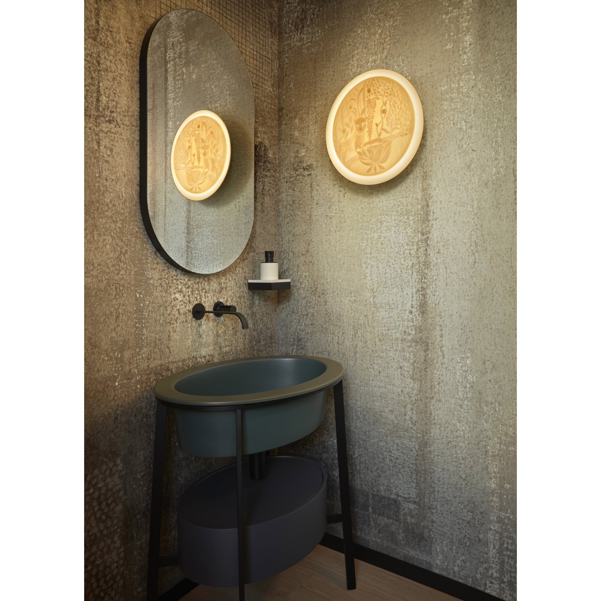 Lladro Jungle Wall Light