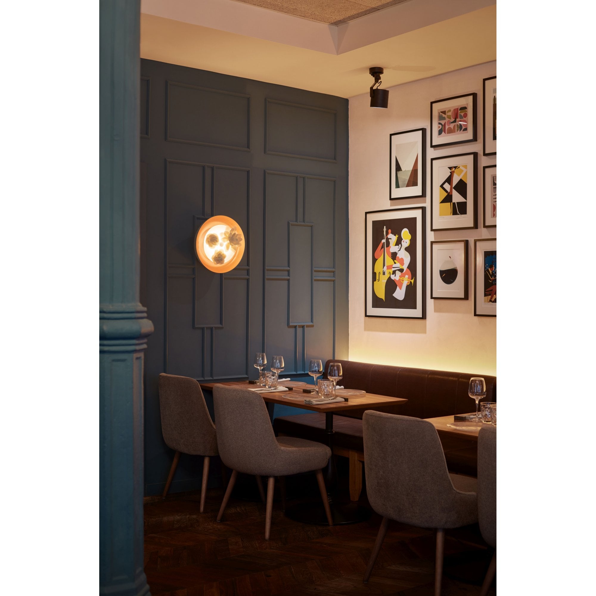 Lladro Bouquet Wall Sconce Light