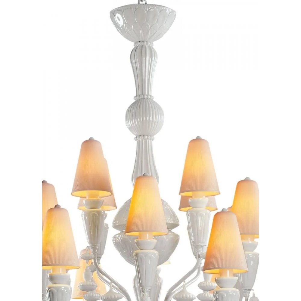 Lladro Ivy & Seed Medium 20 Light Chandelier - White