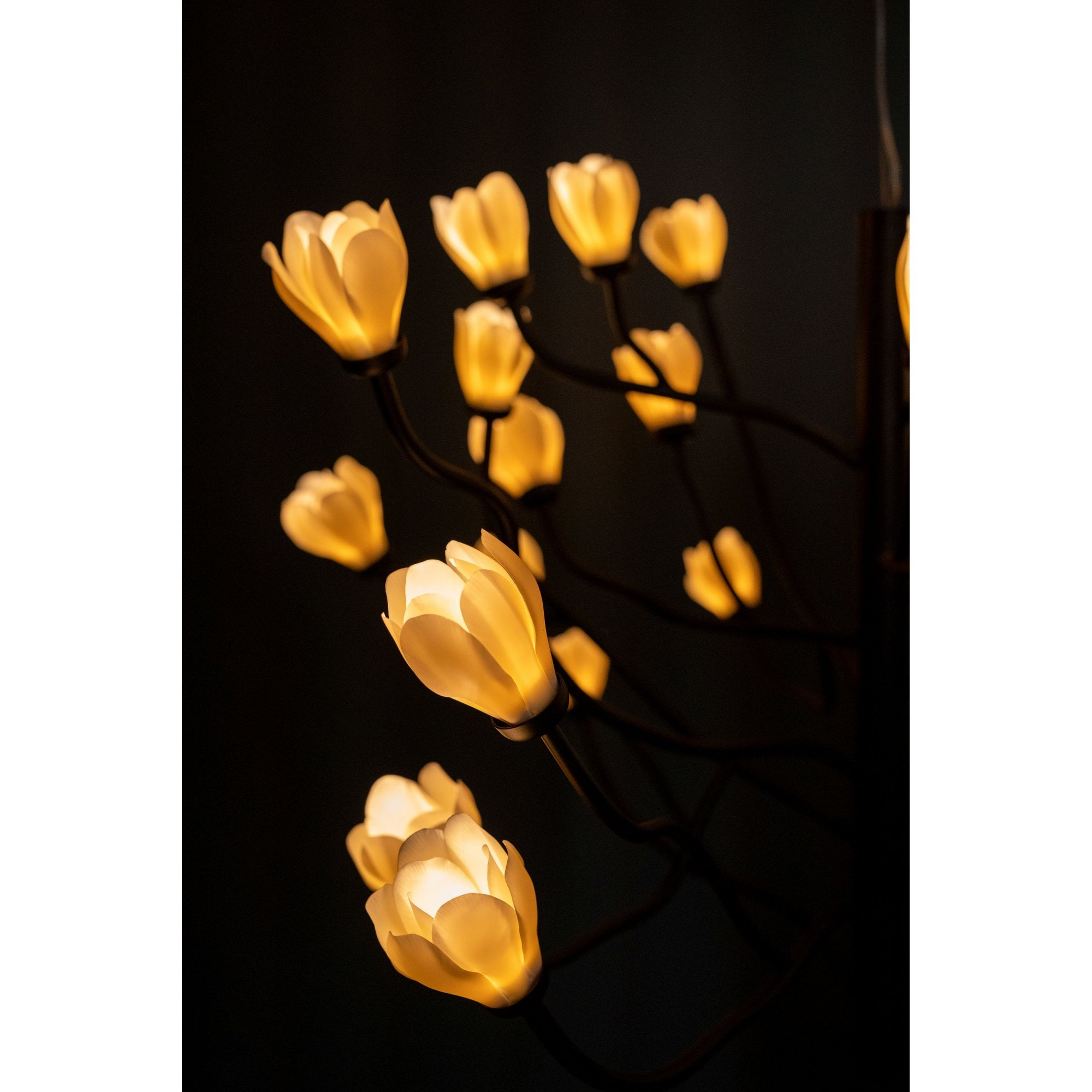 Lladro Mokuren Chandelier