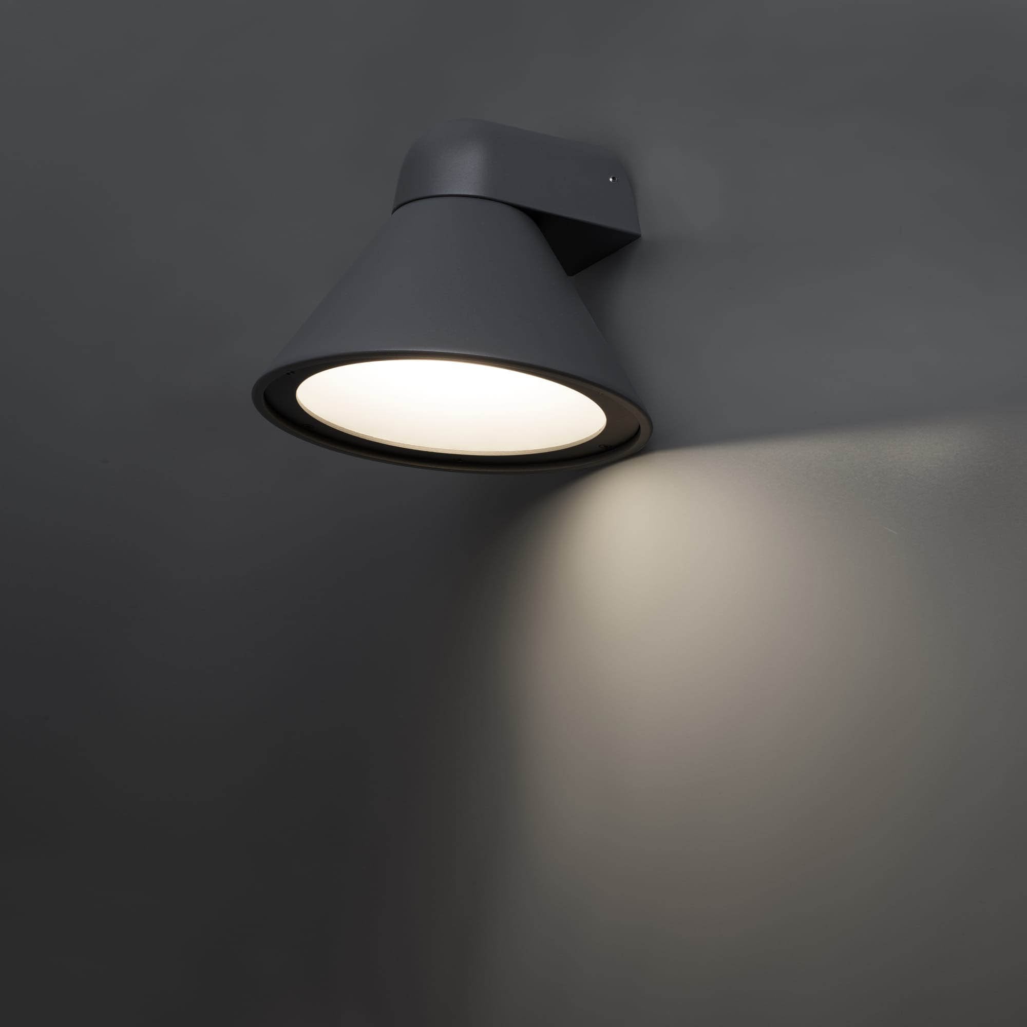 Faro Pals Wall Lamp - Dark Grey