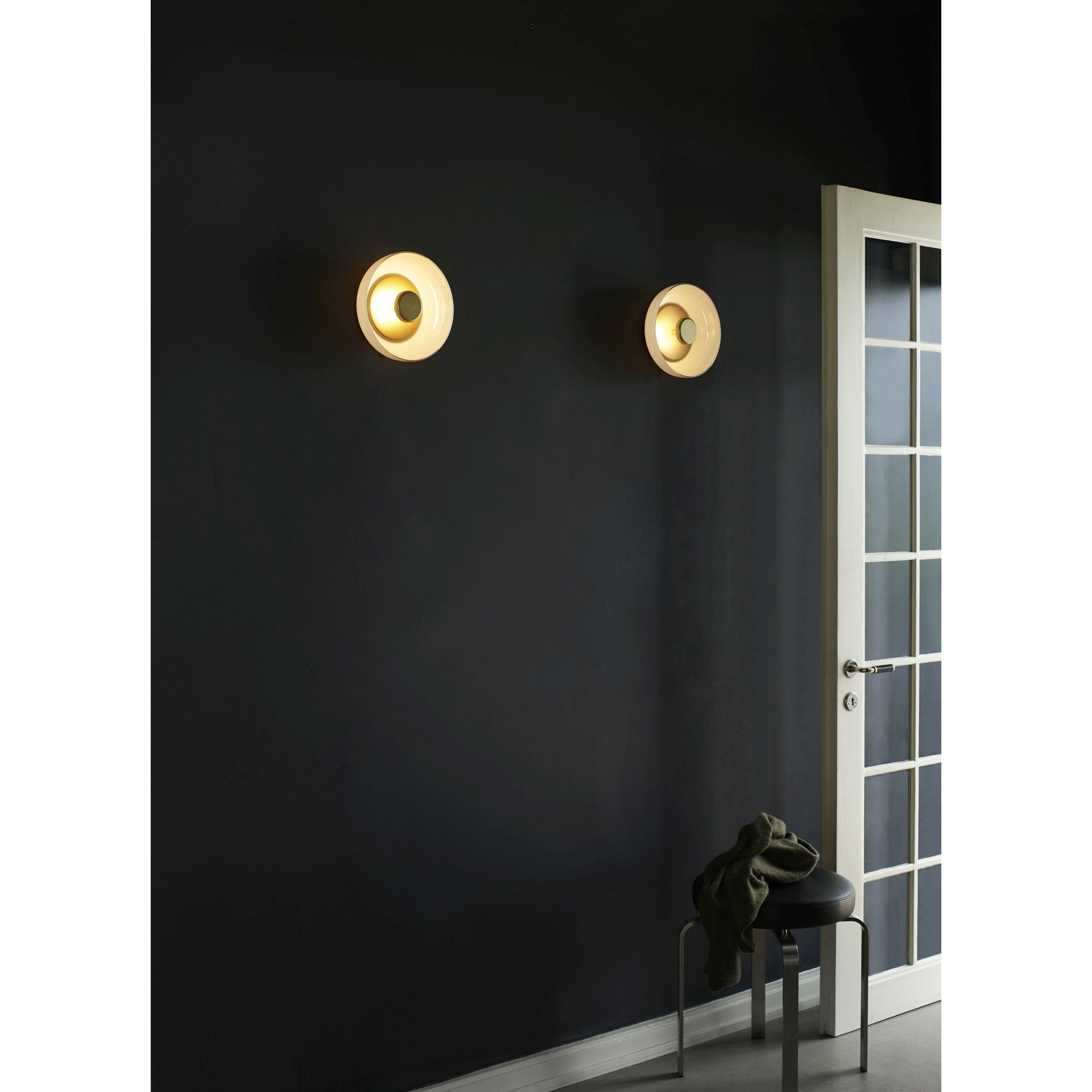 Nuura Blossi Wall Light - Nordic Gold & Opal Glass