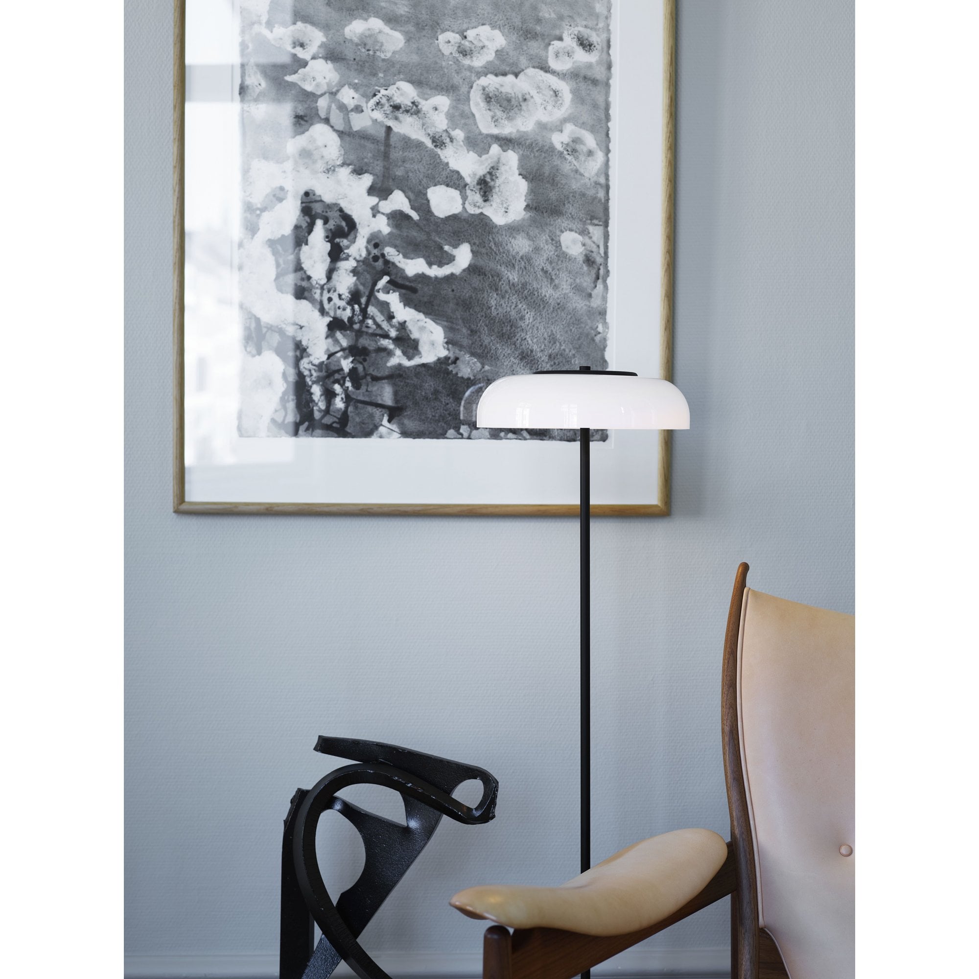 Nuura Blossi Floor Lamp - Black & Opal Glass