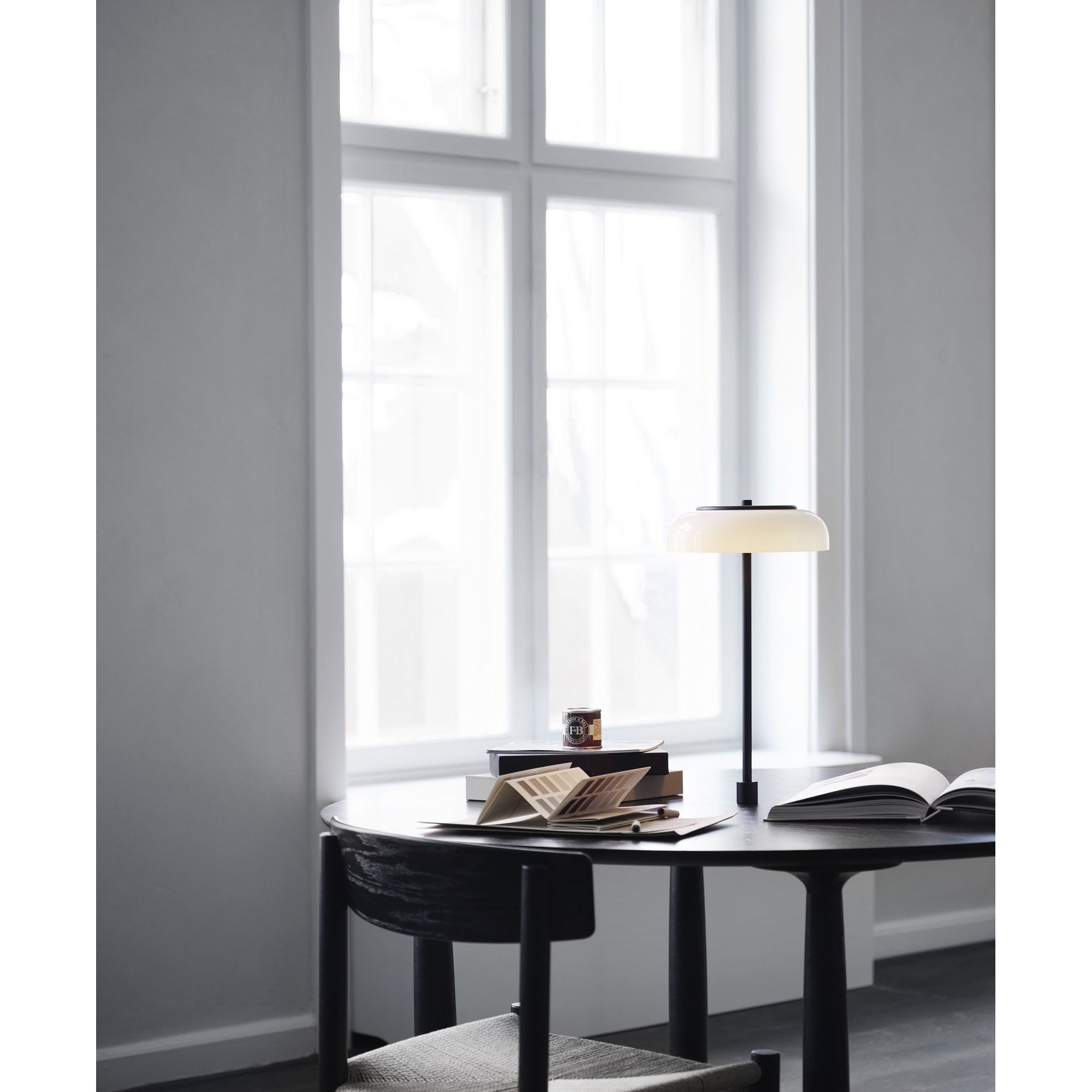 Nuura Blossi In-Set Table Lamp - Black & Opal Glass