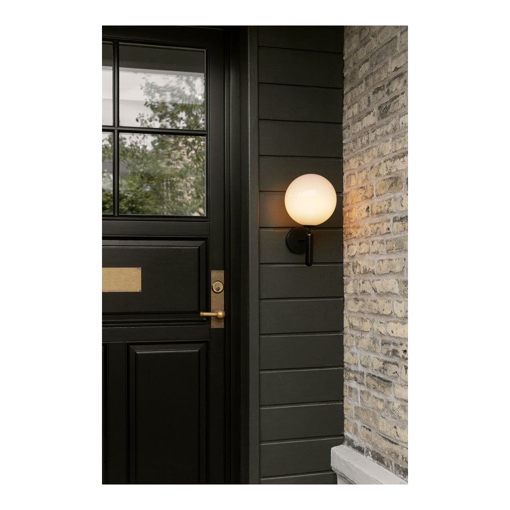 Nuura Miira Outdoor Wall Light - Black & Opal Glass