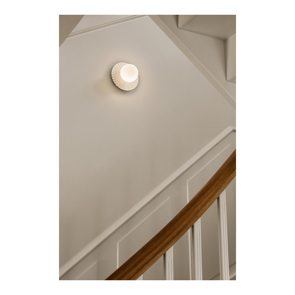 Nuura Liila Muuse Small IP44 Wall/Flush Light - White & Opal Glass