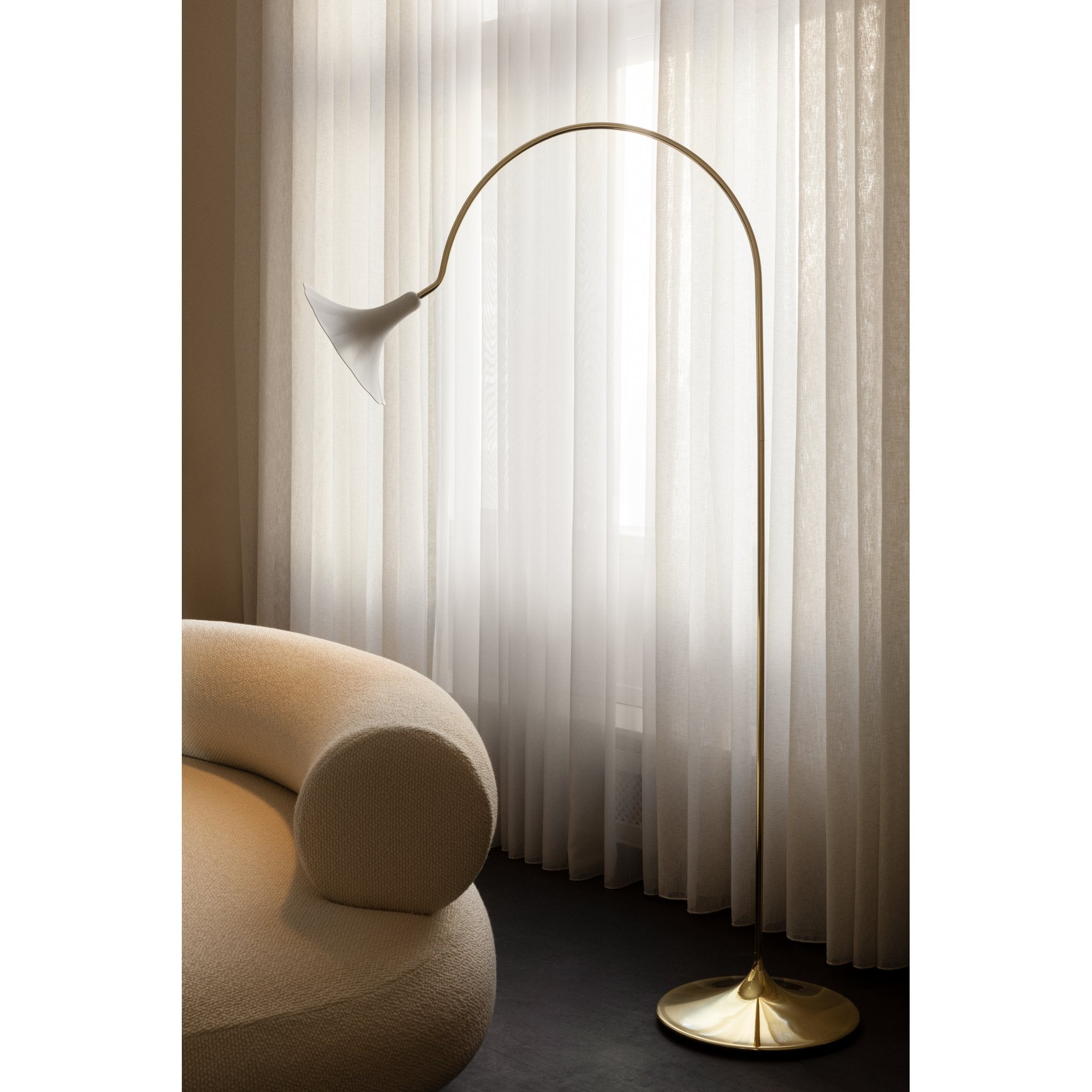 Nuura Petalii 1 Light Floor Lamp - White & Polished Brass