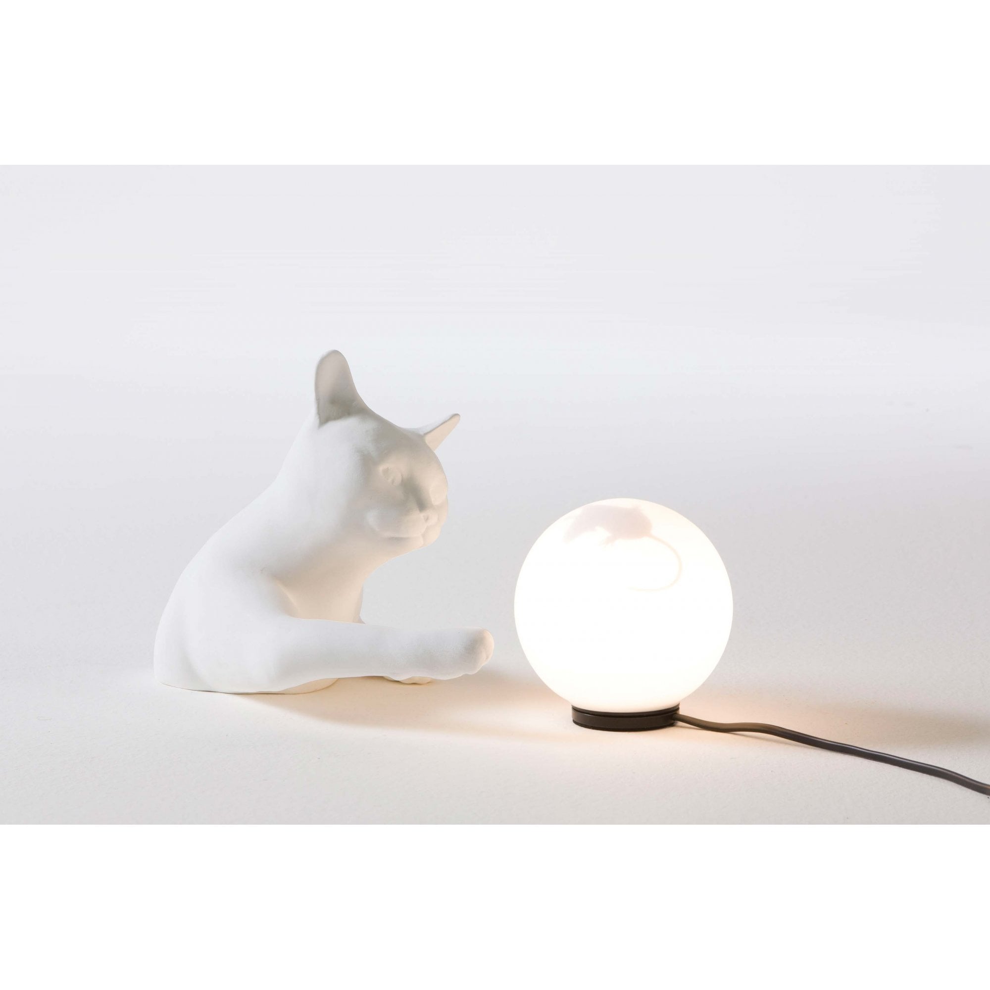 Karman Maoo Cat Table Lamp - Matt White