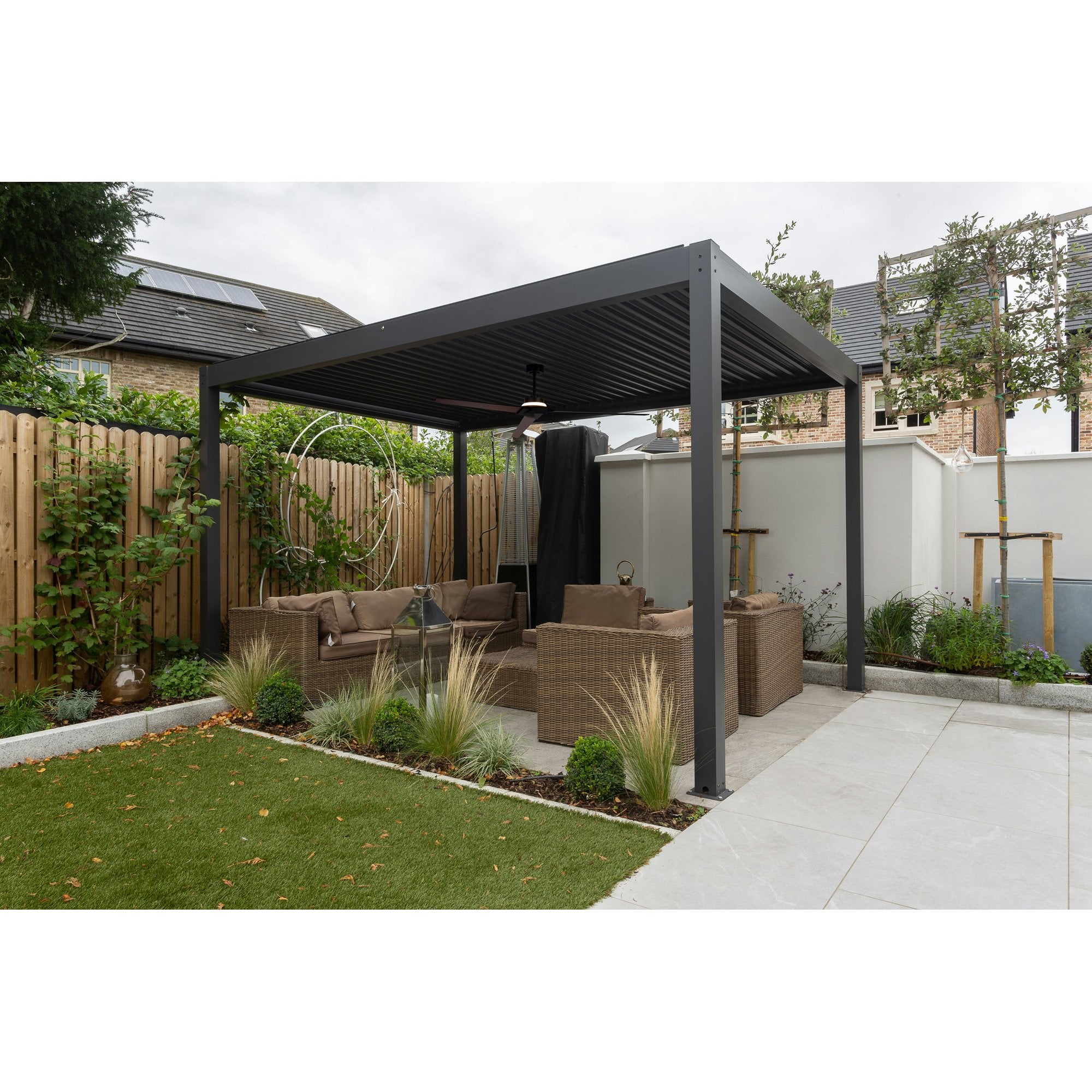 Mantra Brisa Mini 20W LED Dimmable Ceiling Light With Built-In 40W DC Reversible Fan, 2700-5000KRemote & APP Control - Black, IP44