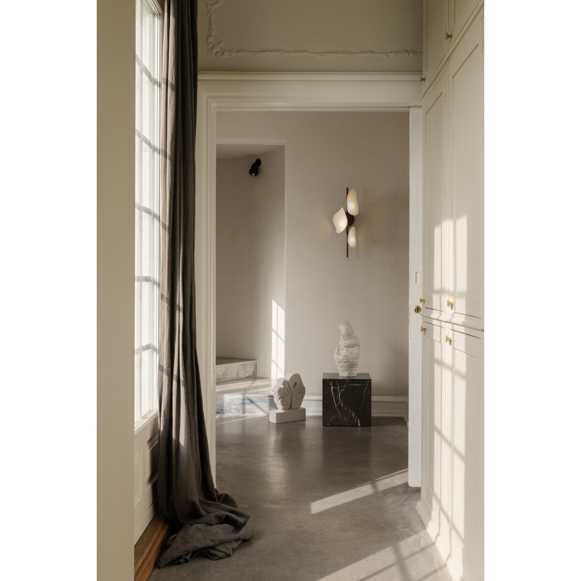 Nuura Florii 3 Wall Light - Dark Bronze & White