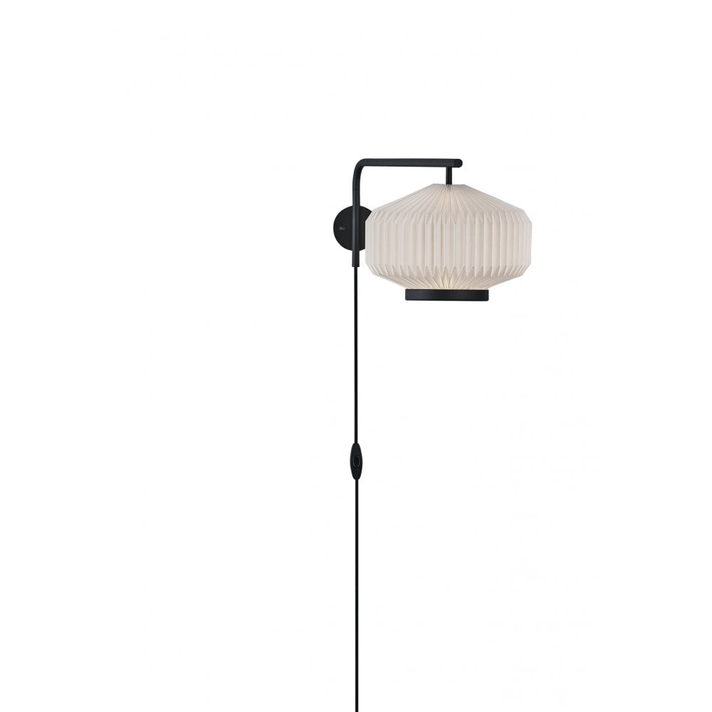 Le Klint Shibui Wall Lamp - White & Black