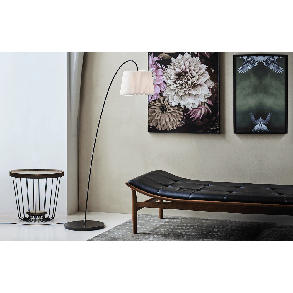 Le Klint 320 Snowdrop Floor Lamp