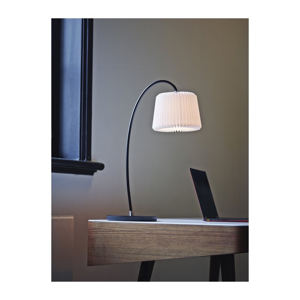 Le Klint 320 Snowdrop Table Lamp