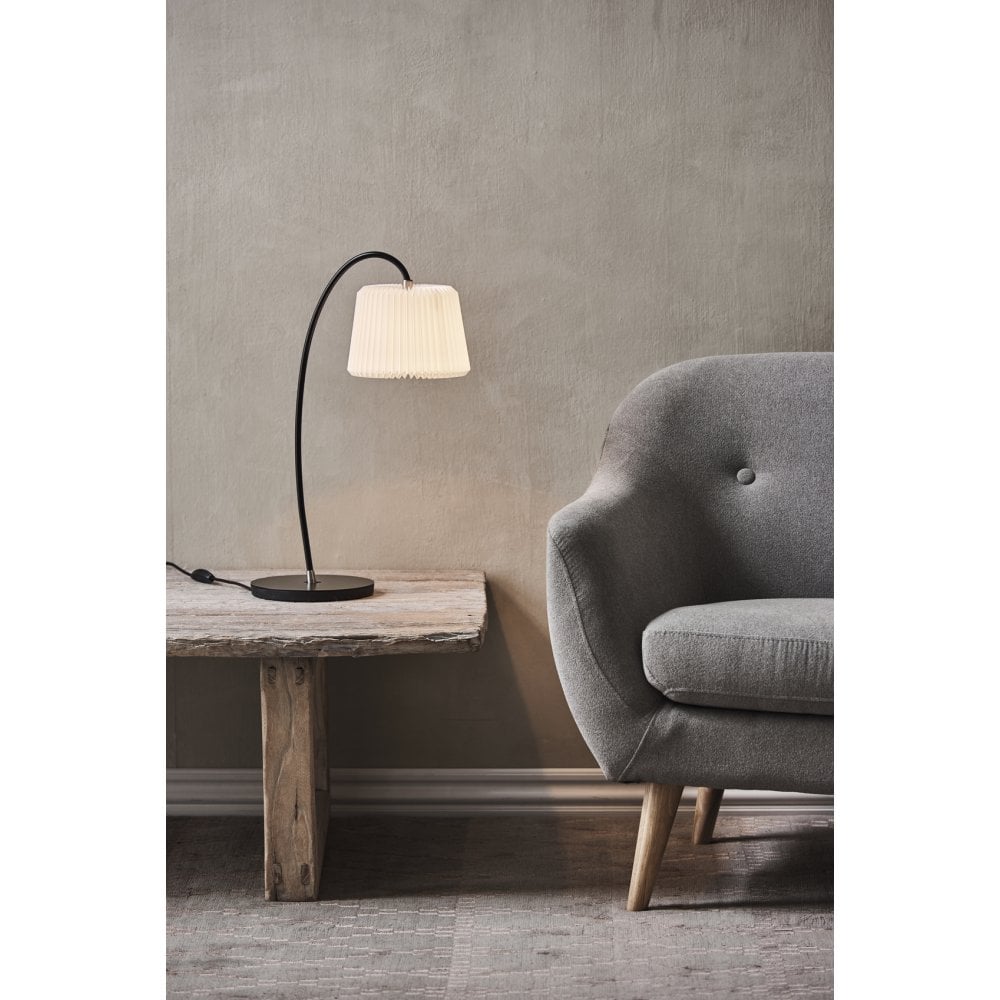 Le Klint 320 Snowdrop Table Lamp