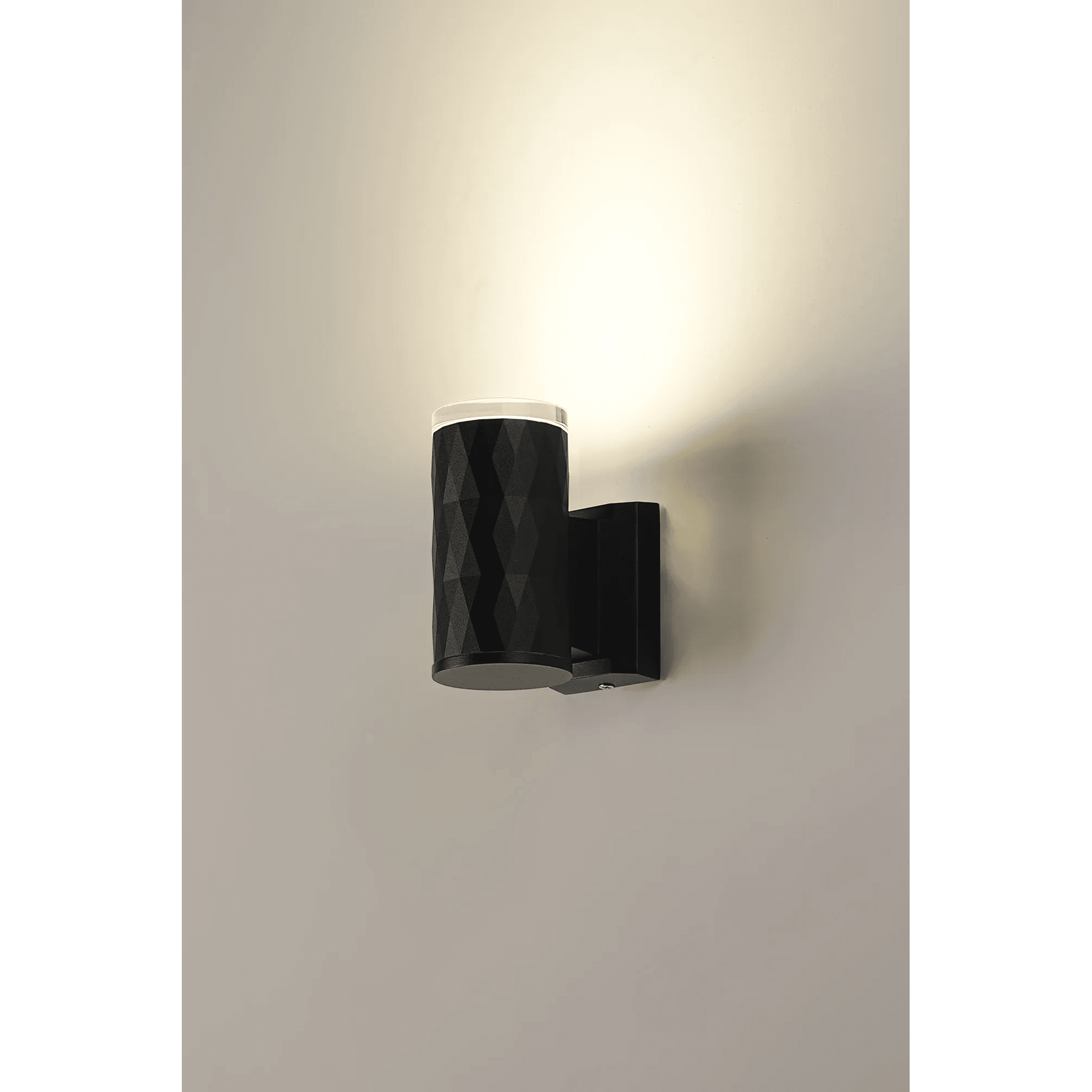Fabula Totnes Diamond Pattern IP54 Wall Lamp