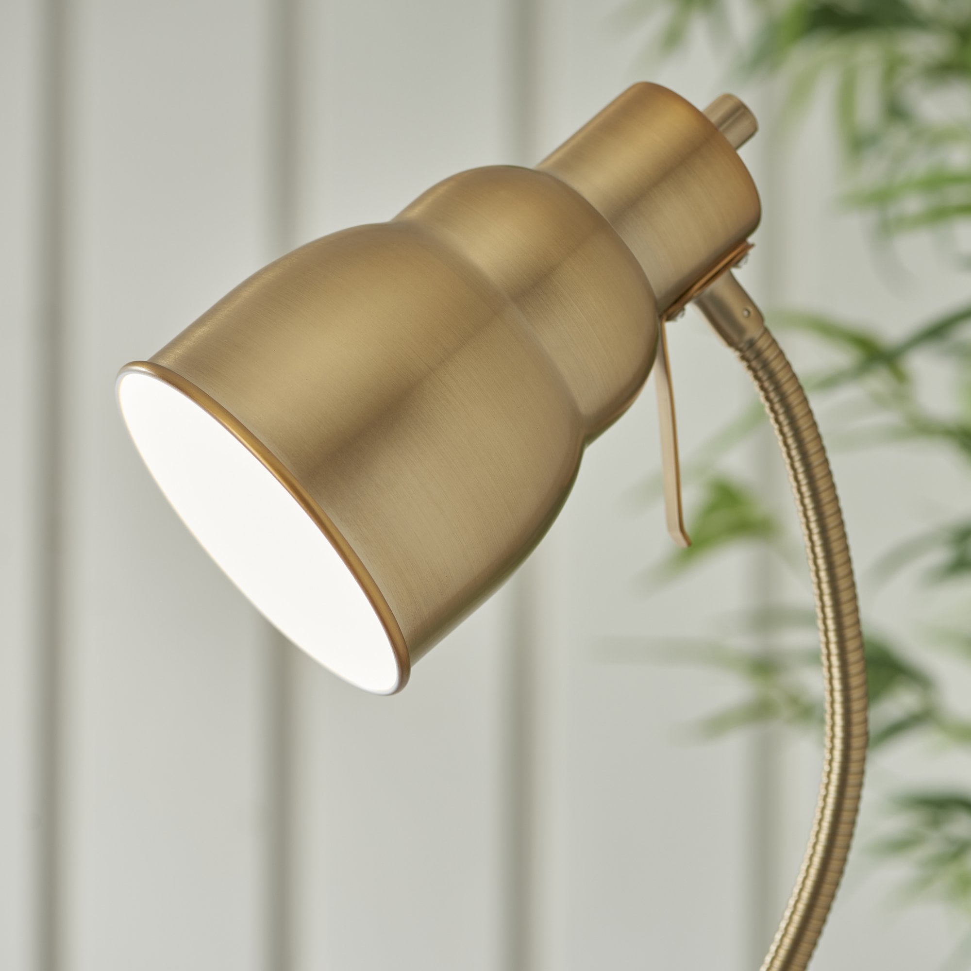 Endon Classic Flexi Single Light Floor - Brushed Aged Brass Plate