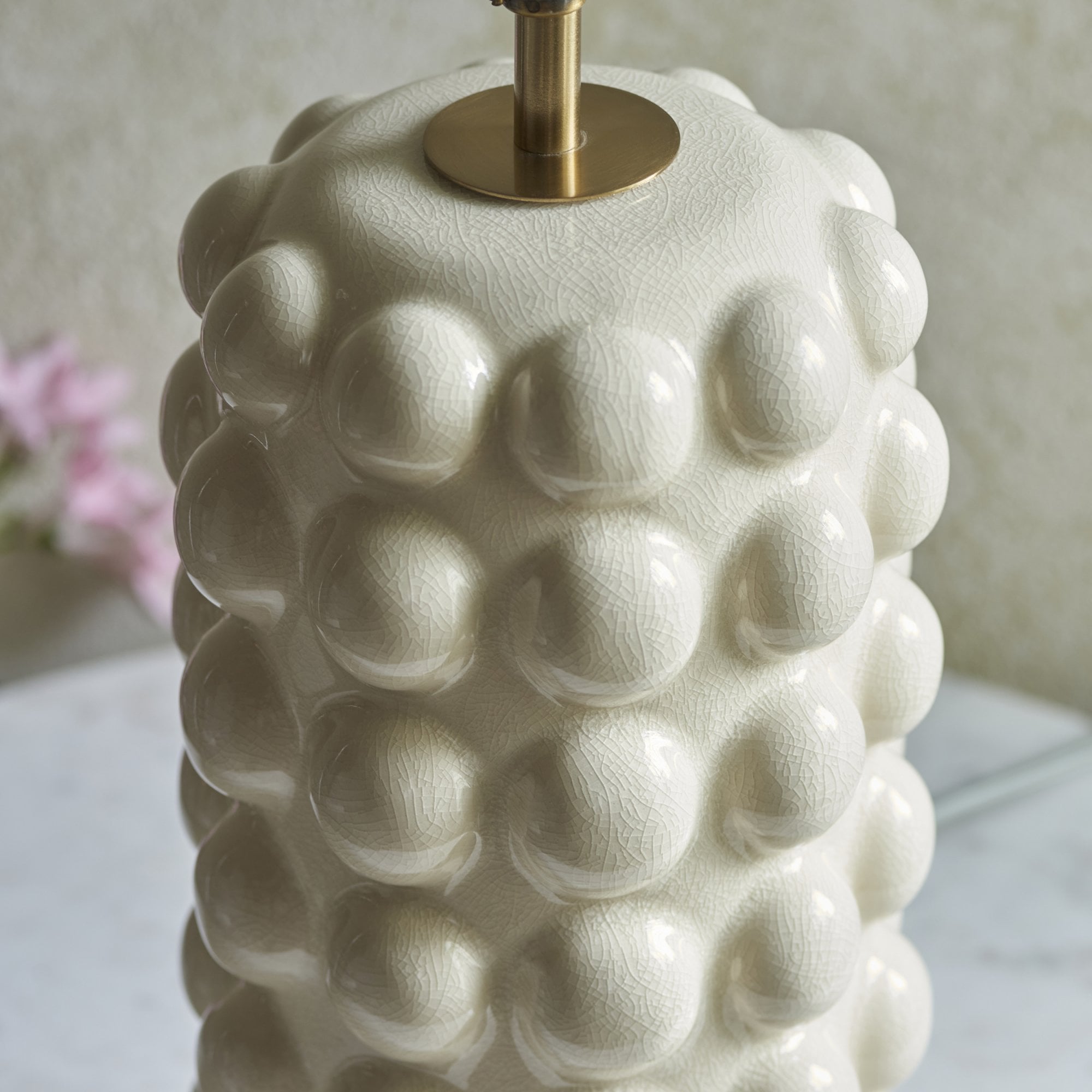 Endon Bobble Single Light Table Lamp - White Crackle Glaze & Brushed Aged Brass Plate