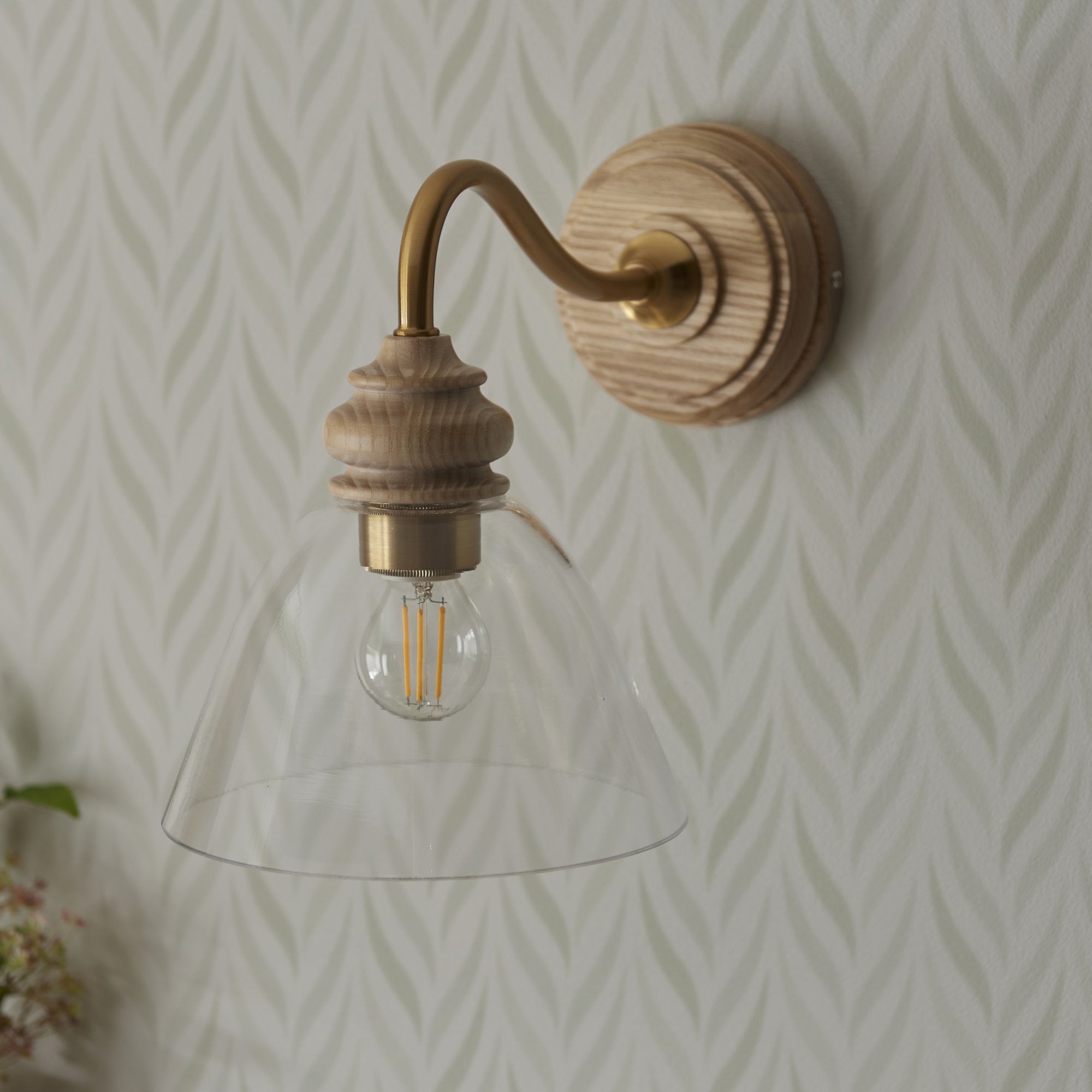 Endon Cotswold Single Light Wall - Natural Ash, Brushed Aged Brass Plate & Clear Glass