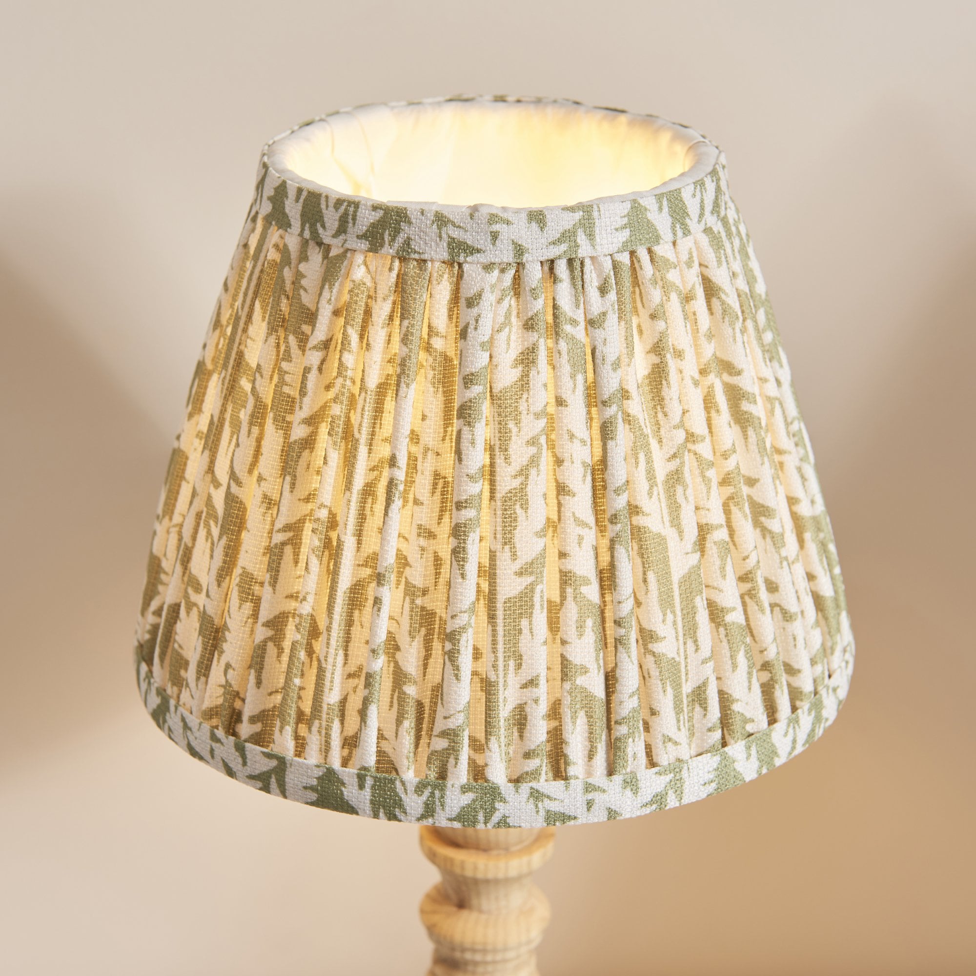 Endon Bibury Natural Ash Wood Table Lamp & Leaf 20cm Herb Garden Green Shade