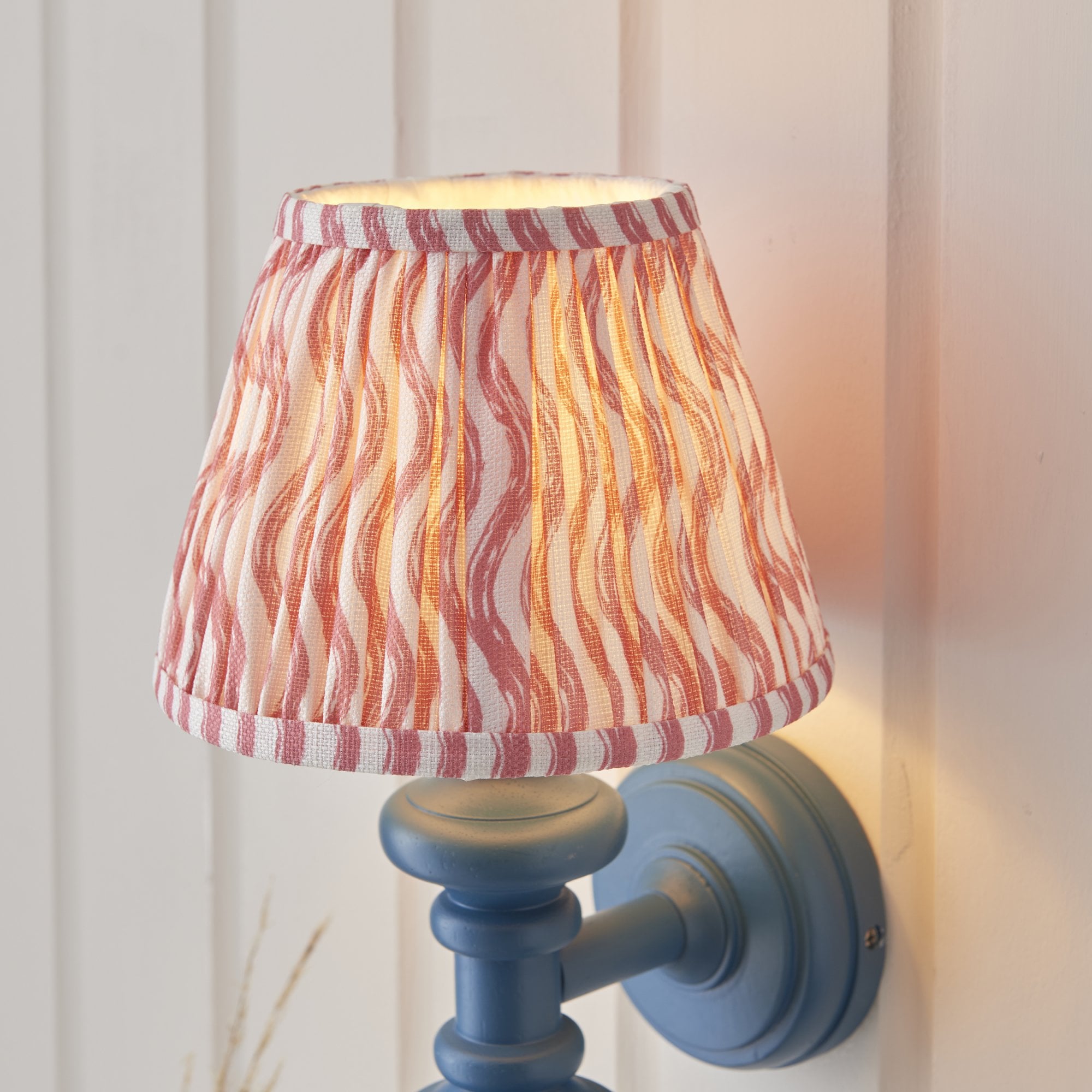 Endon Carnaby Satin Marlin Blue Wall Light & Ripple 20cm Coral Pink Shade