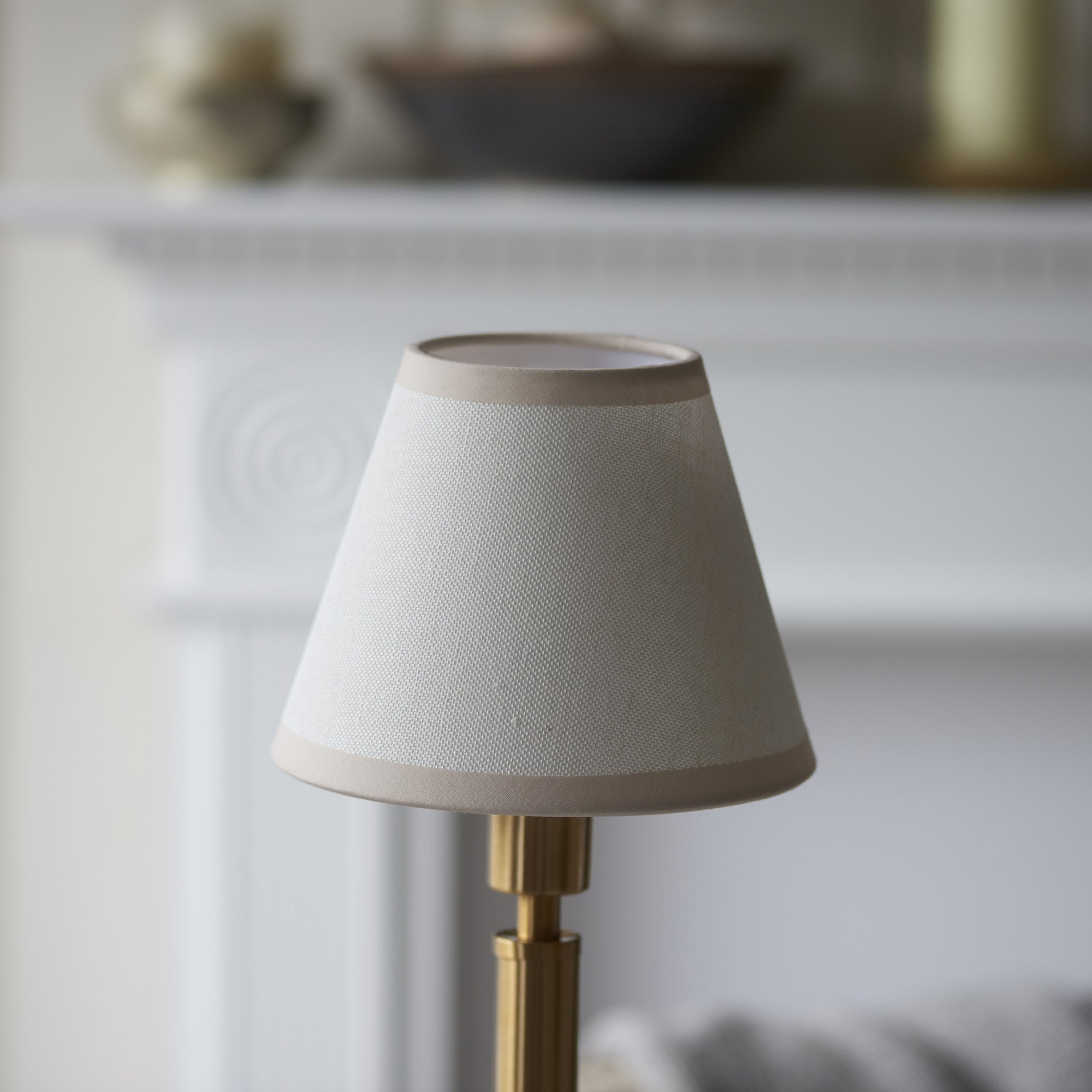 Endon Upton Rechargeable Table Lamp & Ivy 16cm Vintage White Shade