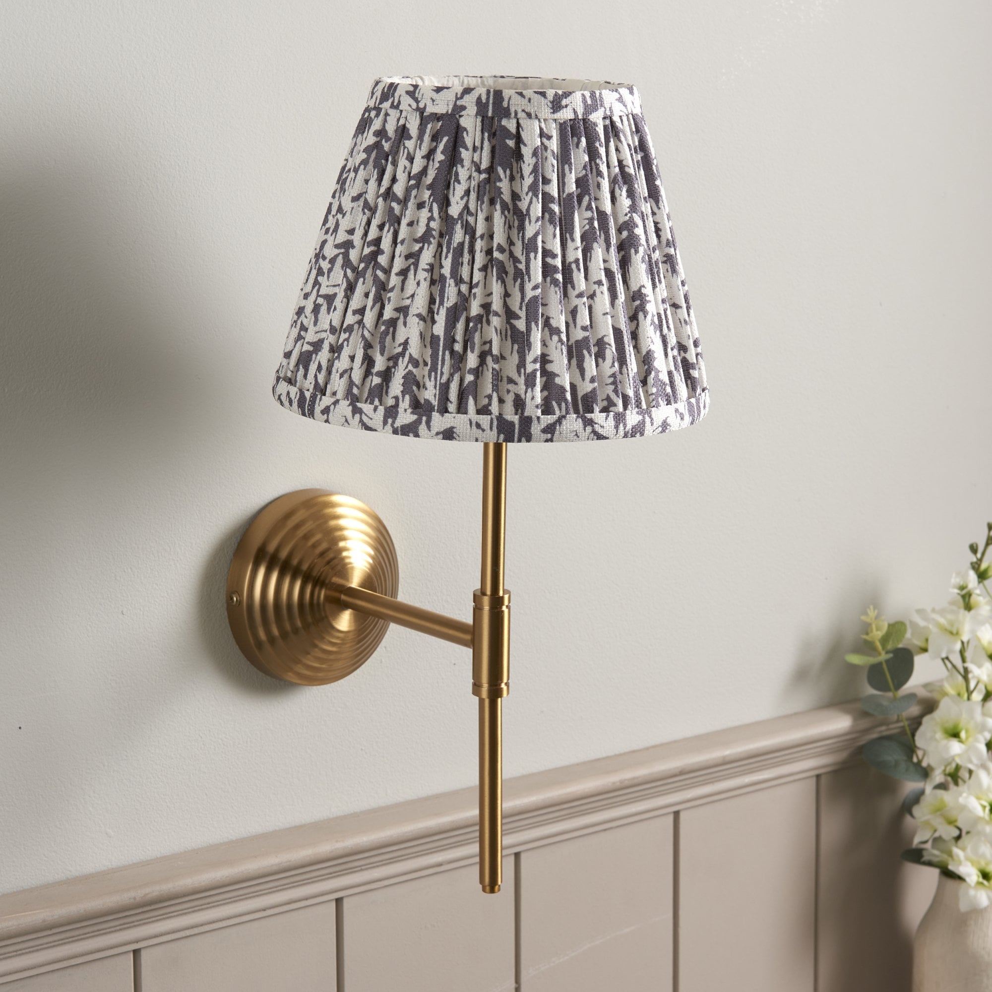 Endon Obelisk T Bar Wall Light & Leaf 20cm Pearl Grey Shade