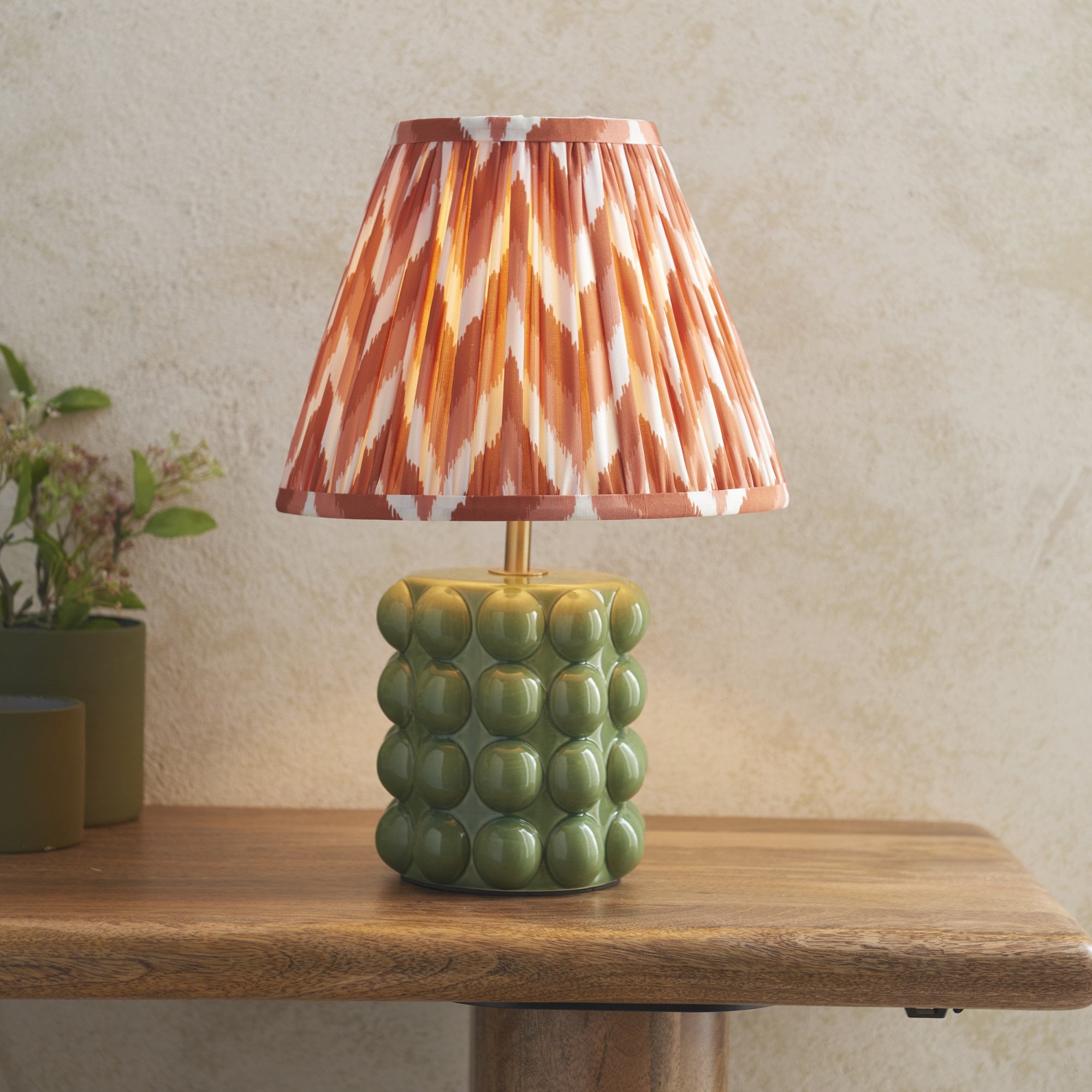 Endon Bobble Table Lamp & Zigzag 25cm Apricot Orange Shade
