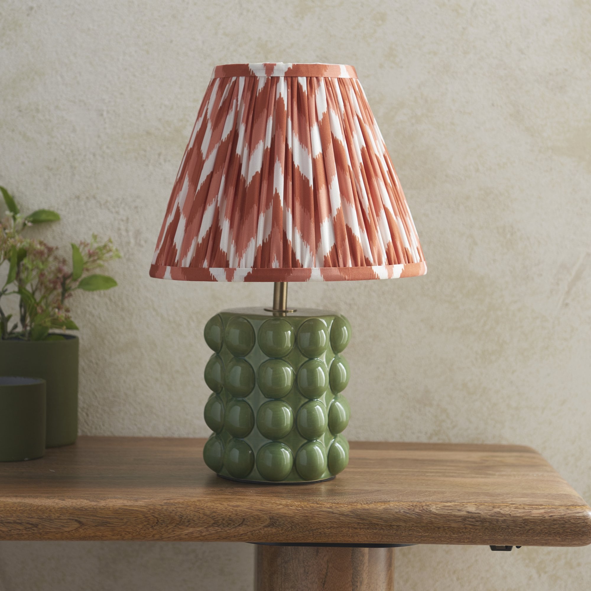 Endon Bobble Table Lamp & Zigzag 25cm Apricot Orange Shade