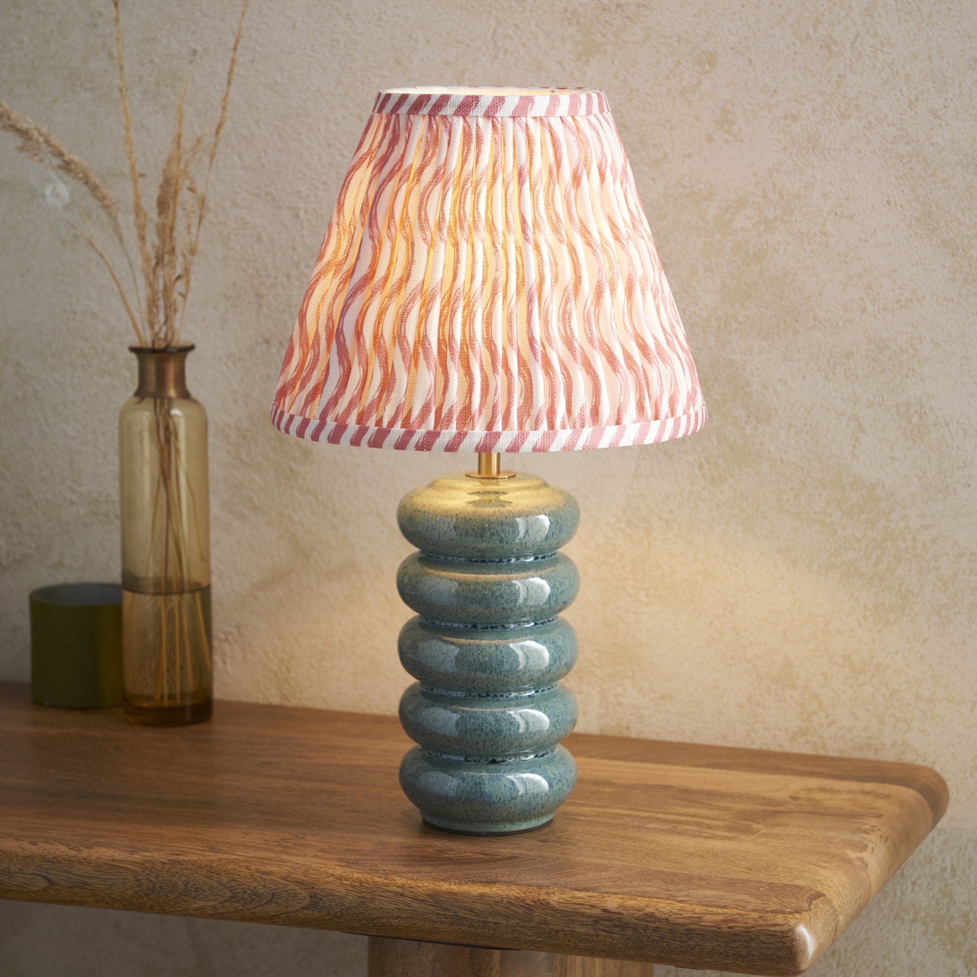 Endon Squash Table Lamp & Ripple 25cm Coral Pink Shade