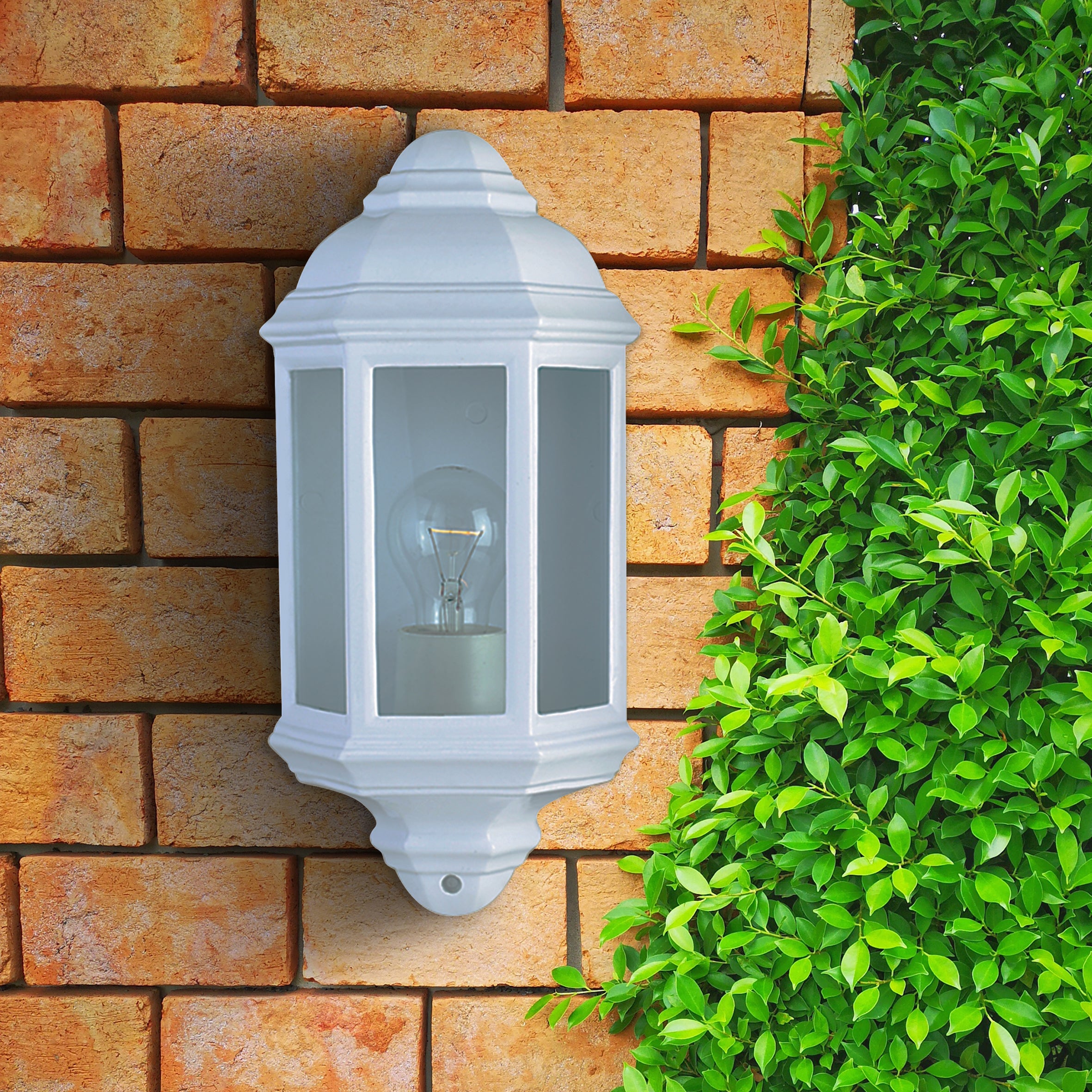Searchlight Maddrel Outdoor Wall Light - White Aluminium & Glass - IP44
