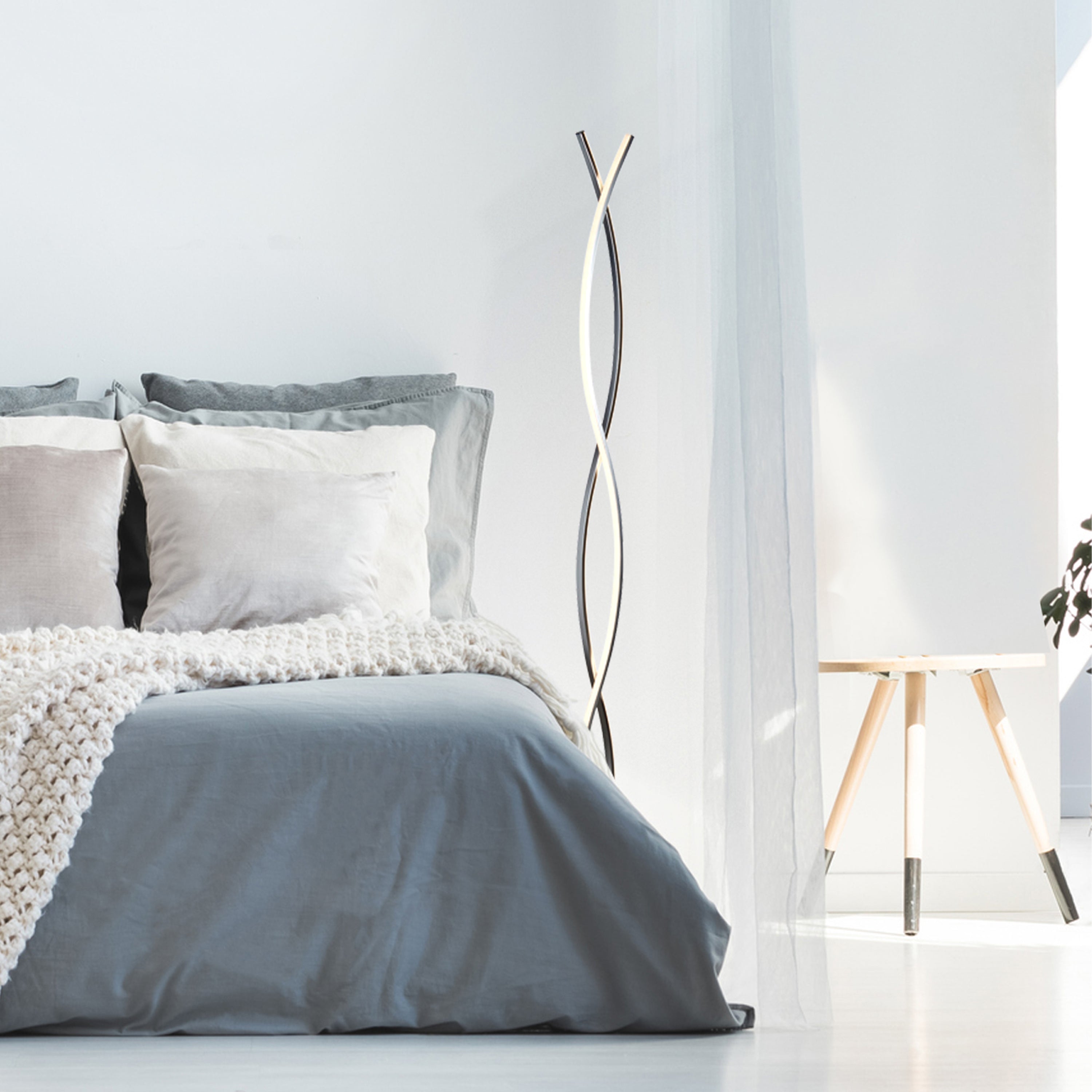 Searchlight Peveril - LED Wave Floor Lamp, Chrome