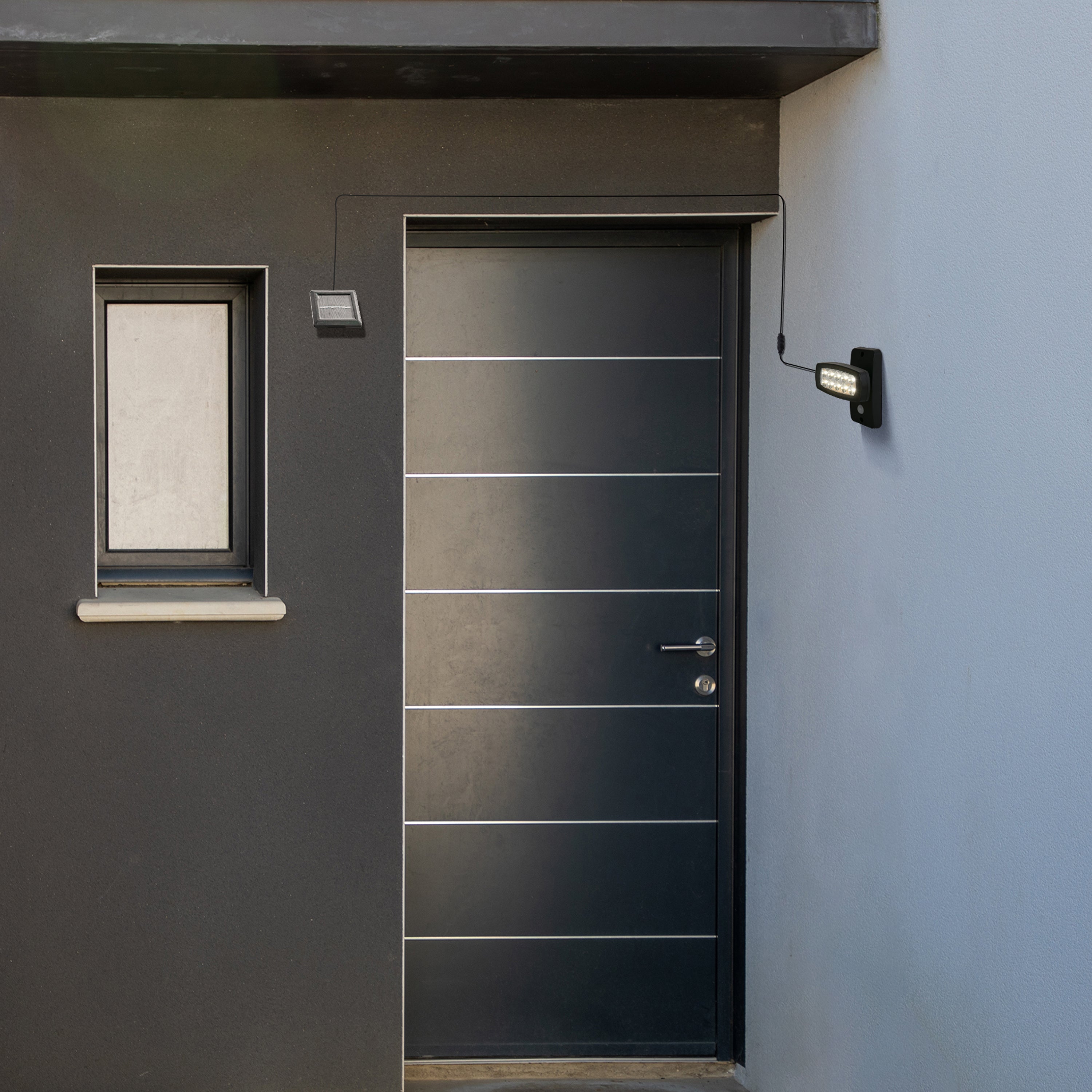 Searchlight Dallas Solar Outdoor Wall Light with PIR - ABS & Clear Polycarbonate