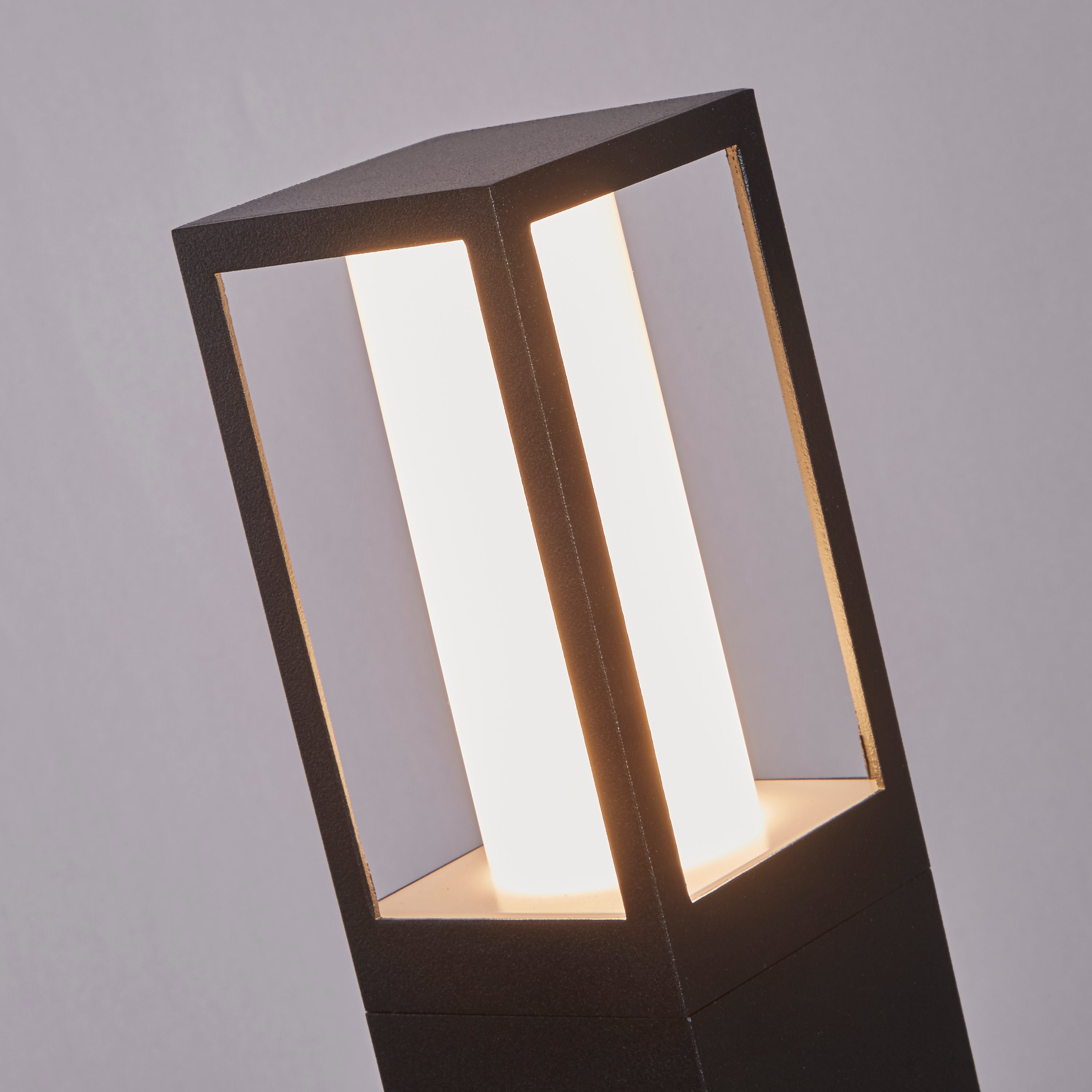 Searchlight Badminton 450mm Outdoor Post - Black & Matt White Polycarbonate