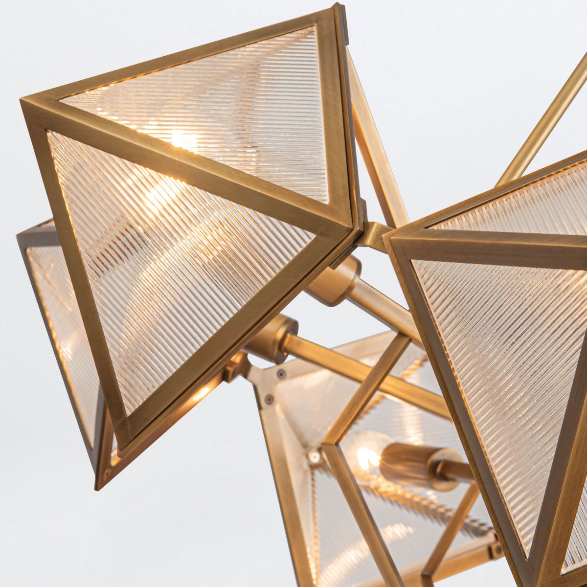 Quintiesse Cairo 8 Light Chandelier - Vintage Brass