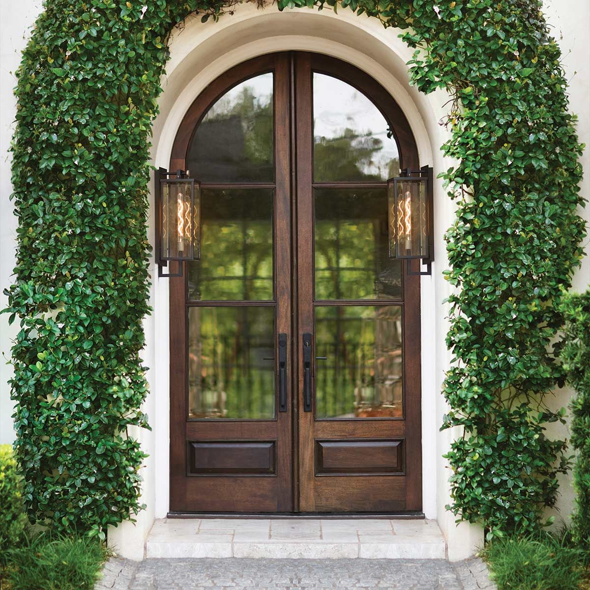 Quintiesse Catalina 1 Light Large Wall Lantern - Black with Burnished Bronze accents