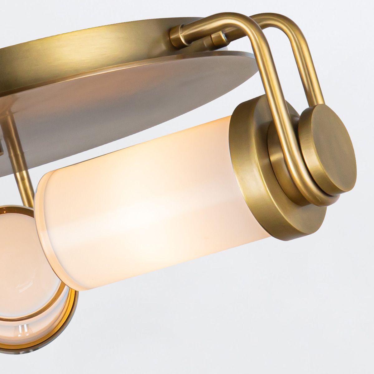 Quintiesse Wynwood 3 Light Flush - Vintage Brass